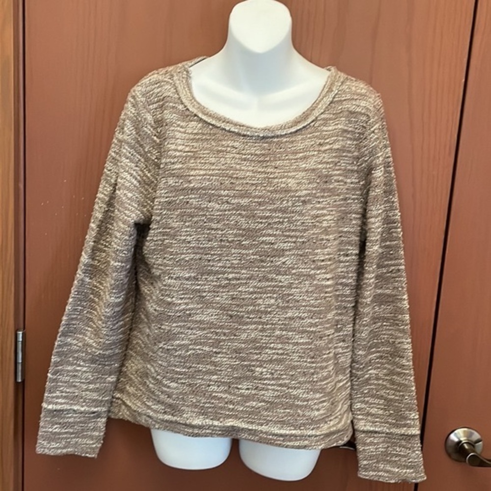 $23.00 ⬇️ $29.00 ⬇️Mismash Size large Comfy Neutral coloured sweater.  NWT